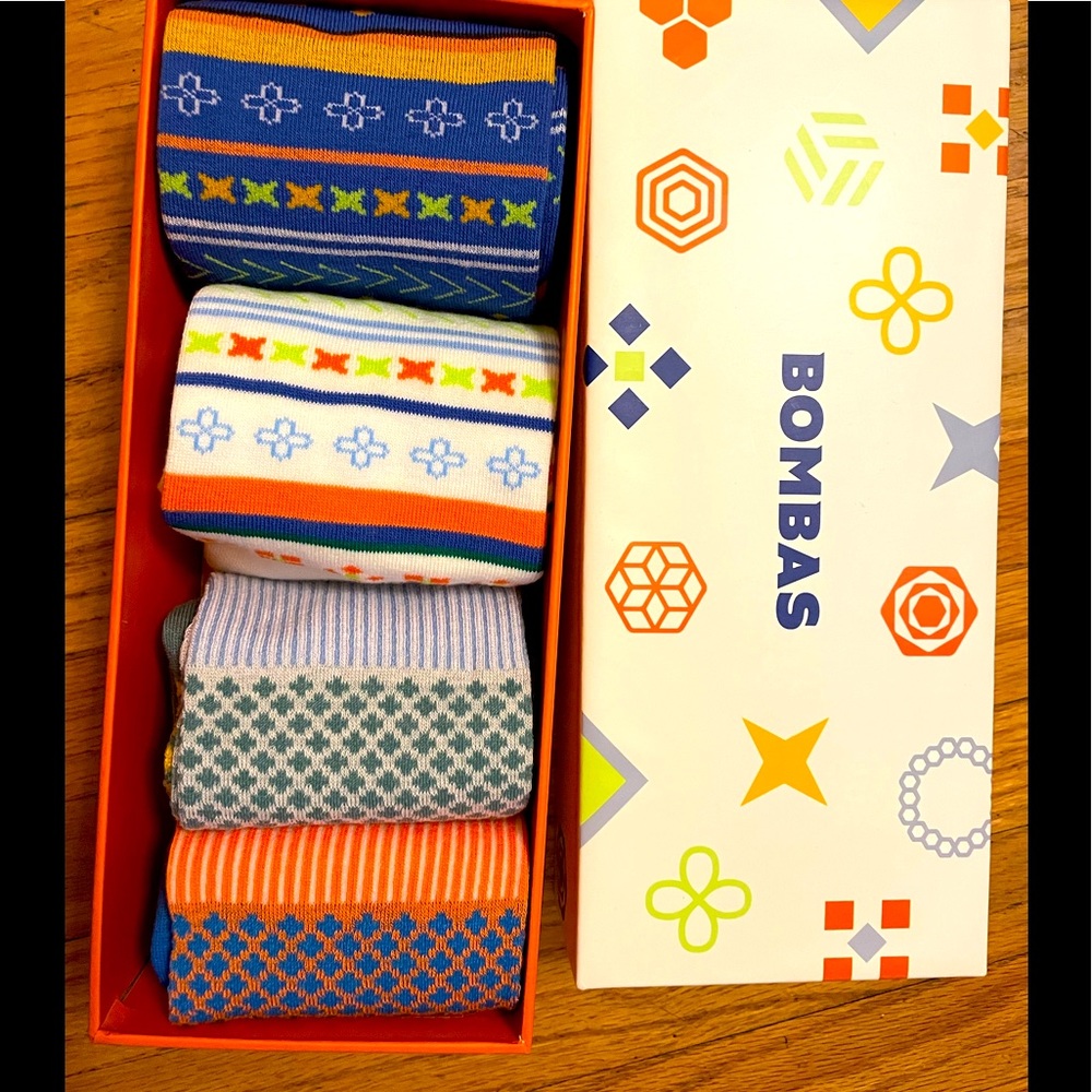 Brand newWomens Bombas Socks Calf Size 11-13